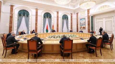 Партийное строительство, подготовка к&nbsp;выборам, ревизия с&nbsp;Кубой и&nbsp;опора на&nbsp;юге России. Итоги недели Президента
